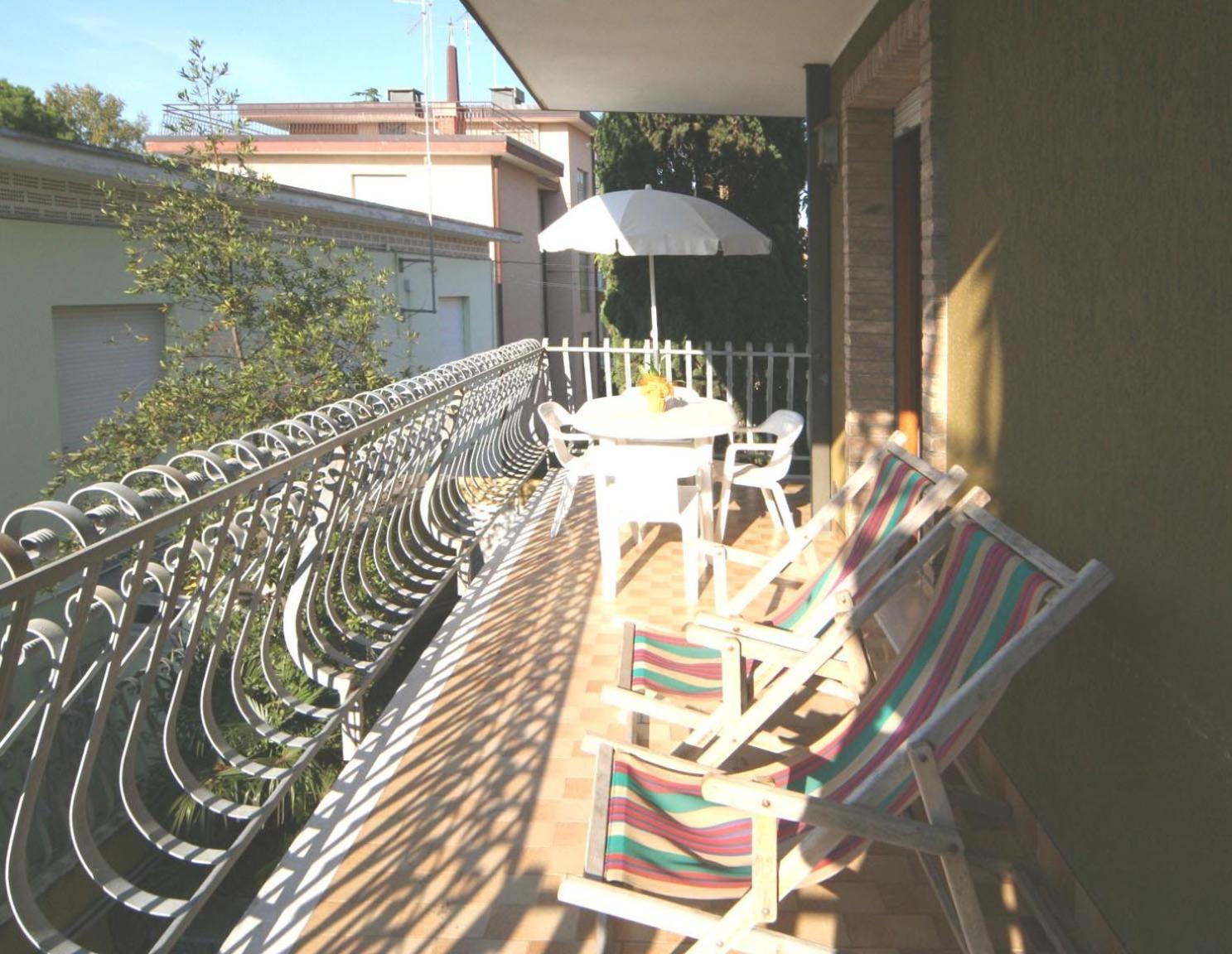 Burello Appartement Lignano Sabbiadoro Buitenkant foto