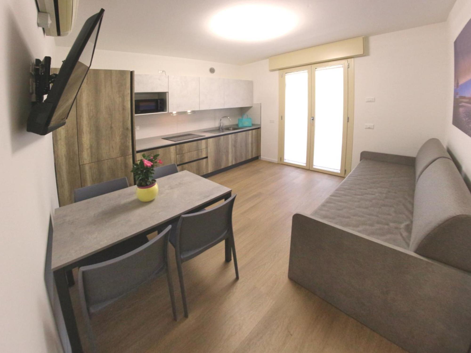 Burello Appartement Lignano Sabbiadoro Buitenkant foto